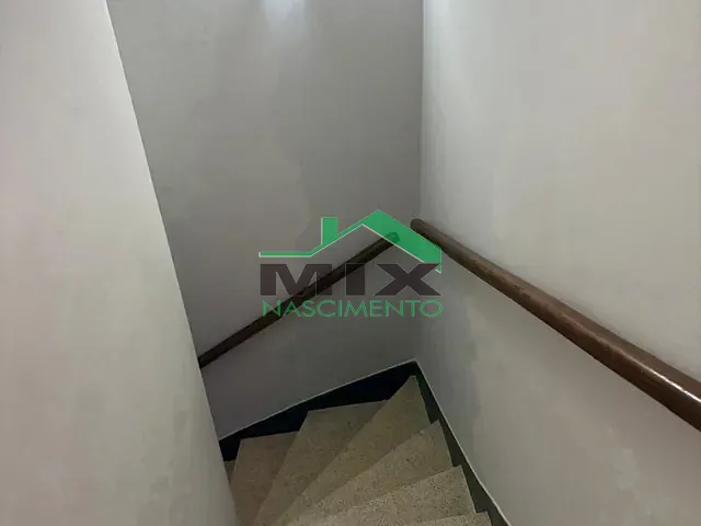 Sobrado 2 quartos e 1 banheiro, à venda, no bairro Jardim São Caetano em São Caetano do Sul