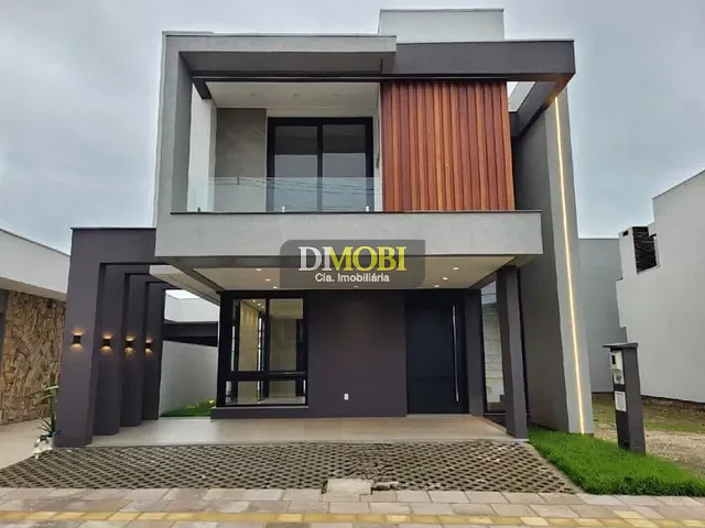 Sobrado com 160m² 3 quartos e 3 banheiros, à venda, no bairro Centro em Gravataí