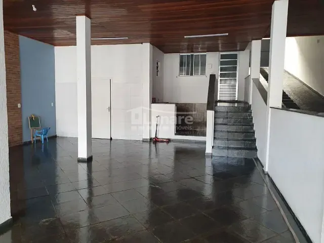 Sobrado com 300m² 4 quartos e 4 banheiros, à venda, no bairro Jardim Universo em Mogi das Cruzes