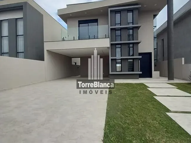 Sobrado com 357m² 4 quartos e 3 banheiros, à venda, no bairro Jardim Carvalho em Ponta Grossa