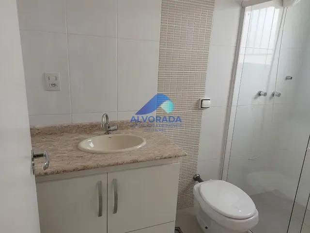 Sobrado com 375m² 3 quartos e 1 banheiro, à venda, no bairro Urbanova em São José dos Campos