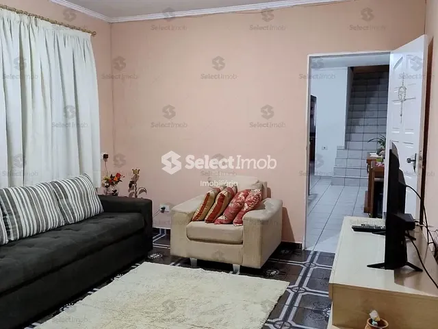 Sobrado com 261m² 3 quartos e 1 banheiro, à venda, no bairro Vila Assis Brasil em Mauá