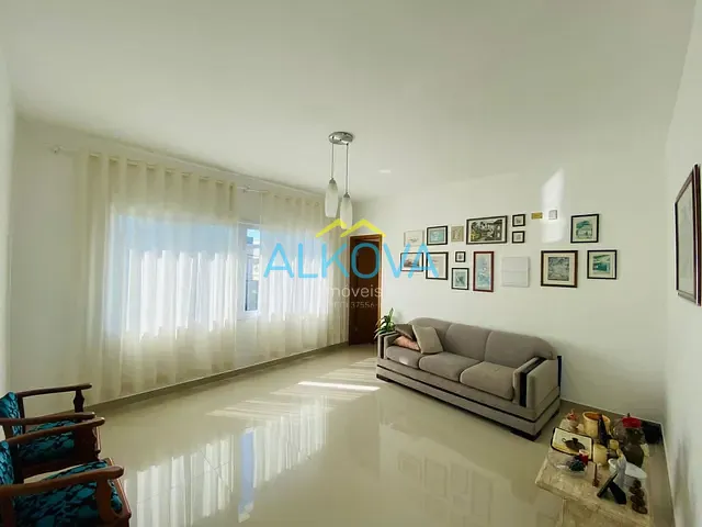 Sobrado com 332m² 4 quartos e 4 banheiros, à venda, no bairro Condomínio Residencial Jaguary em São José dos Campos