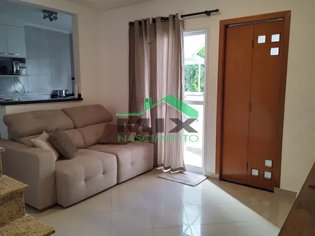 Sobrado com 107m² 2 quartos e 2 banheiros, à venda, no bairro Vila Cecília Maria em Santo André