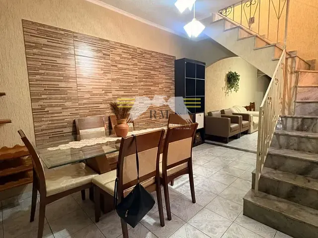 Sobrado com 230m² 3 quartos e 3 banheiros, à venda ou para alugar, no bairro Vila Dona Sara em São Paulo
