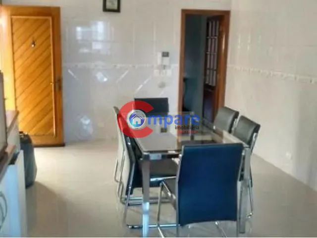 Sobrado com 266m² 3 quartos e 2 banheiros, à venda, no bairro Parque Continental em Guarulhos
