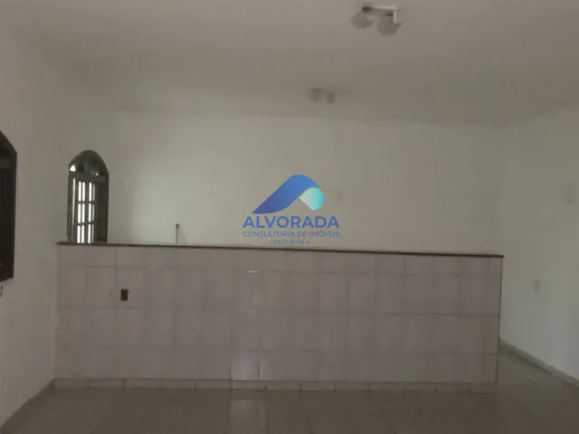 Sobrado com 169m² 3 quartos e 4 banheiros, à venda, no bairro Vila Jamil em Ferraz de Vasconcelos