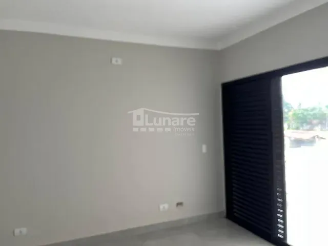 Sobrado com 194m² 3 quartos e 3 banheiros, à venda, no bairro Indaiá em Bertioga