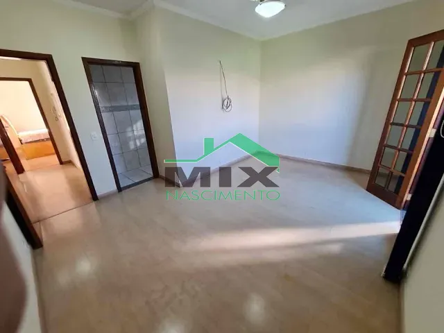 Sobrado com 390m² 4 quartos e 7 banheiros, à venda, no bairro Vila Arapuã em São Paulo