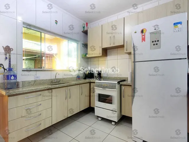 Sobrado com 160m² 3 quartos e 3 banheiros, à venda, no bairro Vila Dirce em Mauá