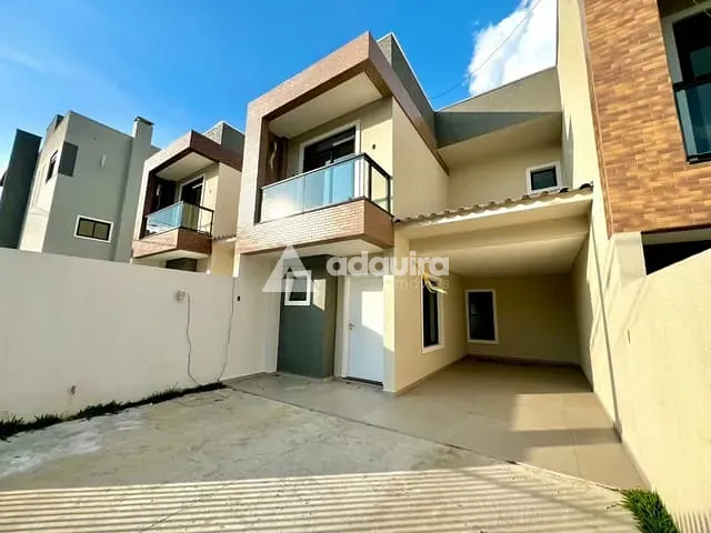 Sobrado 3 quartos e 2 banheiros, à venda, no bairro Orfãs em Ponta Grossa