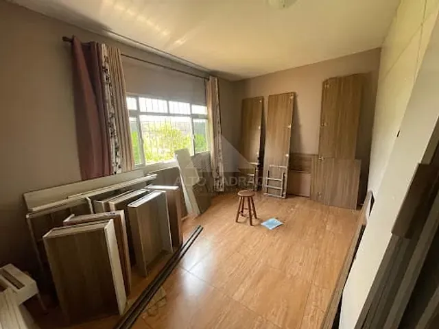 Sobrado com 295m² 3 quartos e 2 banheiros, à venda, no bairro Jardim Bom Recanto em Mauá