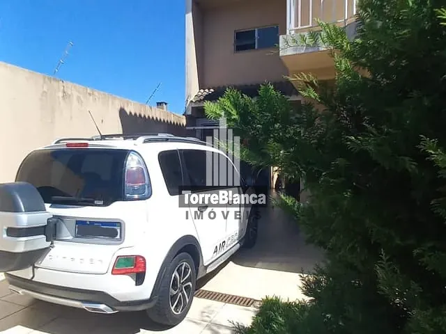 Sobrado com 163m² 3 quartos e 1 banheiro, à venda, no bairro Órfãs em Ponta Grossa