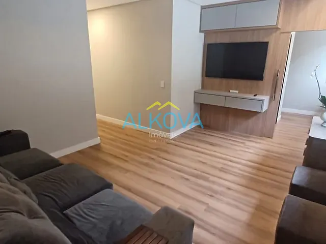 Sobrado com 450m² 5 quartos e 8 banheiros, à venda, no bairro Jardim do Golfe em São José dos Campos