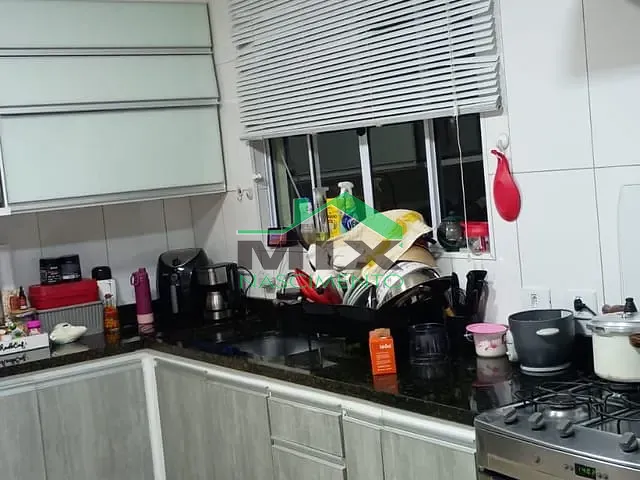 Sobrado com 170m² 1 quarto e 1 banheiro, à venda, no bairro Taboão em Diadema