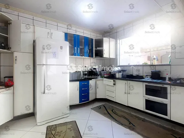 Sobrado com 303m² 3 quartos e 2 banheiros, à venda, no bairro Centro em Ribeirão Pires