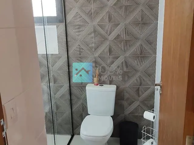 Sobrado com 250m² 4 quartos e 5 banheiros, à venda, no bairro Bandeira Branca em Jacareí