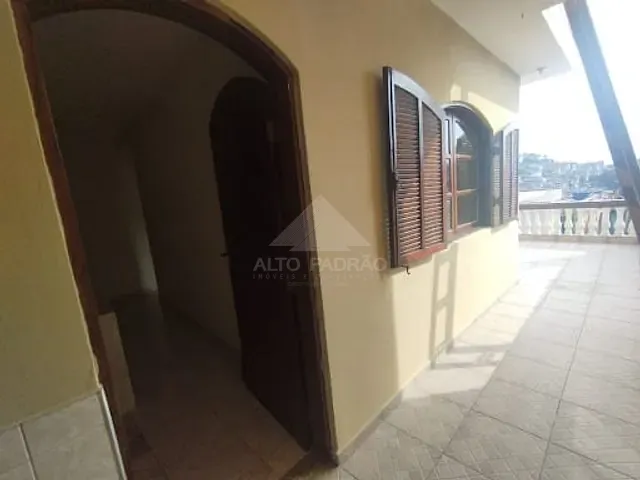 Sobrado com 200m² 3 quartos e 2 banheiros, à venda, no bairro Alto da Boa Vista em Mauá