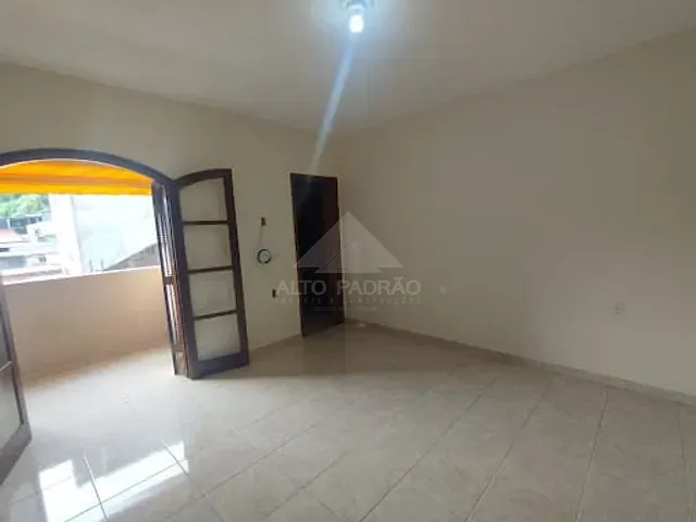 Sobrado com 200m² 3 quartos e 2 banheiros, à venda, no bairro Alto da Boa Vista em Mauá