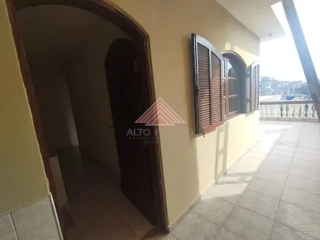 Sobrado com 200m² 3 quartos e 2 banheiros, à venda, no bairro Alto da Boa Vista em Mauá