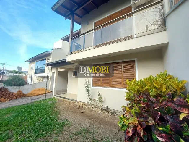 Sobrado com 325m² 3 quartos e 5 banheiros, à venda, no bairro Centro em Gravataí
