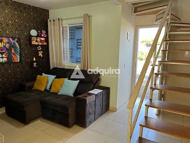 Sobrado com 61m² 2 quartos e 1 banheiro, à venda, no bairro Neves em Ponta Grossa