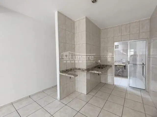 Sobrado com 72m² 2 quartos e 1 banheiro, à venda, no bairro Vila Caputera em Mogi das Cruzes