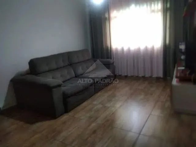Sobrado com 125m² 3 quartos e 4 banheiros, à venda, no bairro Vila Noêmia em Mauá