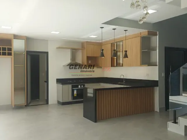 Sobrado com 300m² 3 quartos e 5 banheiros, à venda, no bairro Jardins Di Roma em Indaiatuba