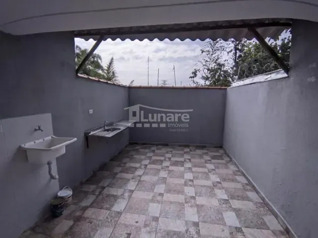 Sobrado com 99m² 2 quartos e 2 banheiros, à venda, no bairro Residencial Algarve em Mogi das Cruzes
