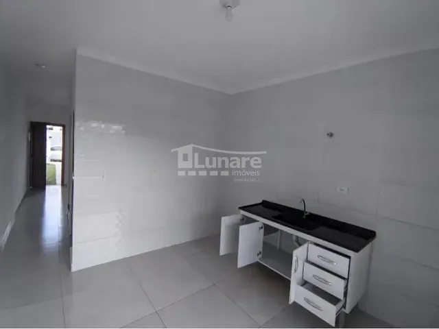 Sobrado com 99m² 2 quartos e 2 banheiros, à venda, no bairro Residencial Algarve em Mogi das Cruzes