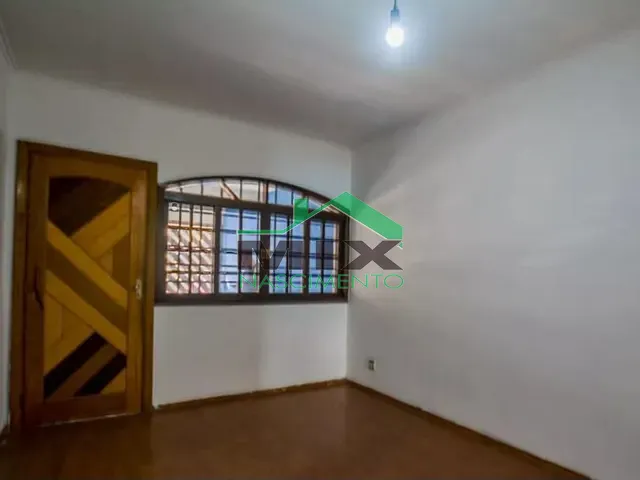 Sobrado com 250m² 4 quartos e 2 banheiros, à venda, no bairro Vila Scarpelli em Santo André