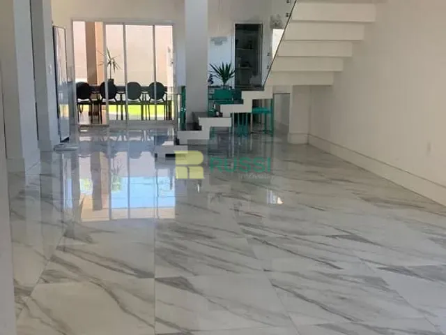 Sobrado com 315m² 4 quartos e 5 banheiros, à venda, no bairro Urbanova em São José dos Campos