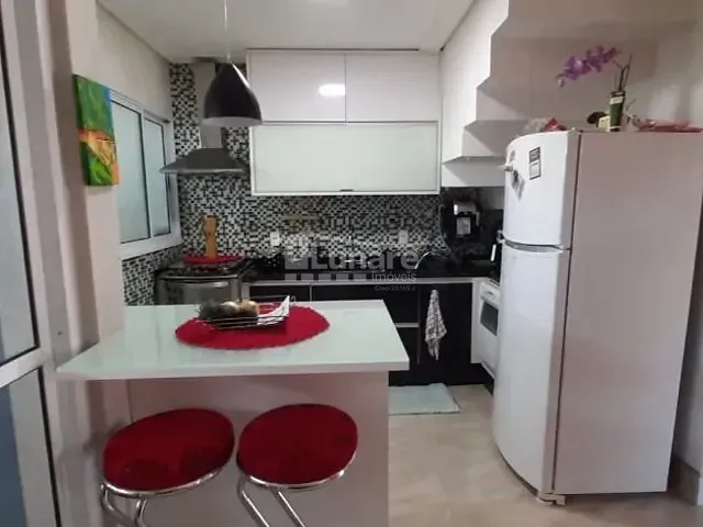 Sobrado 3 quartos e 3 banheiros, à venda, no bairro Alto Ipiranga em Mogi das Cruzes