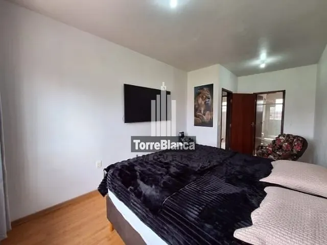 Sobrado com 102m² 3 quartos e 3 banheiros, à venda, no bairro Jardim Carvalho em Ponta Grossa