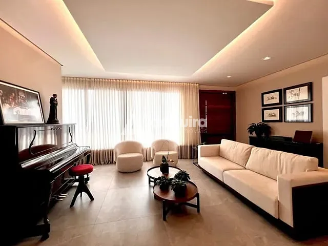 Sobrado com 786m² 4 quartos e 5 banheiros, à venda, no bairro Estrela em Ponta Grossa
