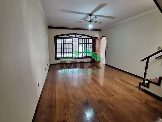 Sobrado com 190m² 3 quartos e 2 banheiros, à venda, no bairro Taboão em São Bernardo do Campo