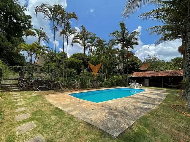 Sobrado com 1661m² 6 quartos e 5 banheiros, à venda, no bairro Granja Viana II em Cotia
