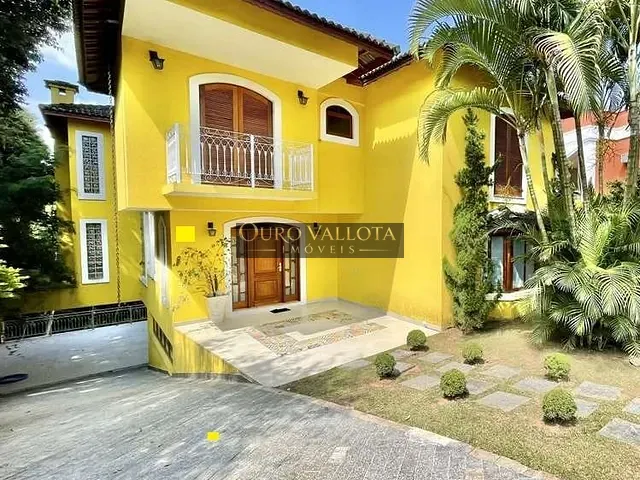 Sobrado com 1044m² 4 quartos e 3 banheiros, à venda, no bairro Parque Rincão em Cotia