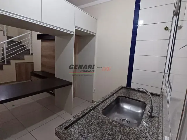 Sobrado com 100m² 2 quartos e 2 banheiros, para alugar, no bairro Jardim Nely em Indaiatuba