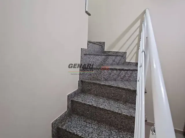Sobrado com 100m² 2 quartos e 2 banheiros, para alugar, no bairro Jardim Nely em Indaiatuba