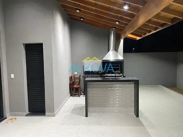Sobrado com 250m² 3 quartos e 4 banheiros, à venda, no bairro Jardim das Flores em São José dos Campos