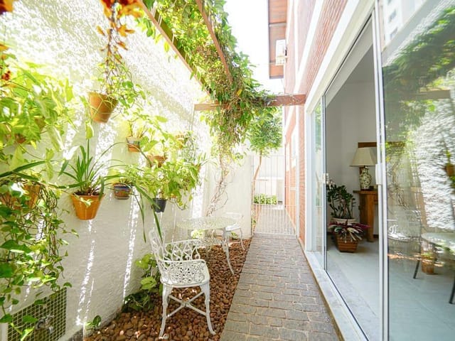 Foto do Sobrado - Sobrado para venda em Vila Rosália com 3 quartos, sendo 3 suítes, 297m² | Lares e Andares Imóveis
