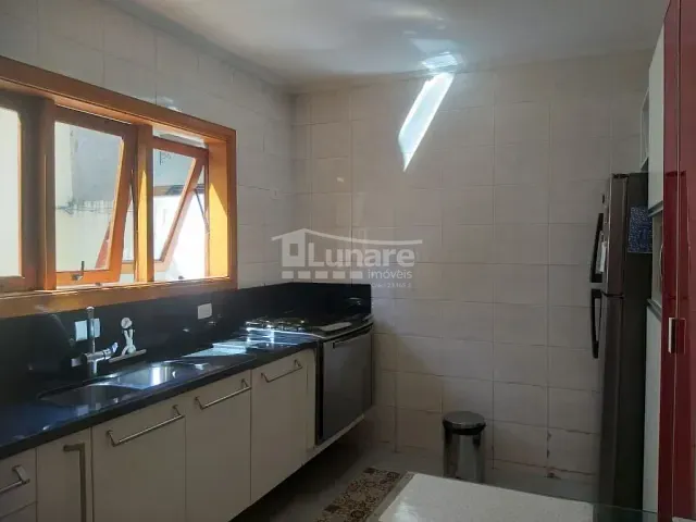 Sobrado 3 quartos e 3 banheiros, à venda, no bairro Vila Oliveira em Mogi das Cruzes