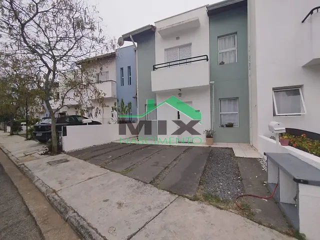 Sobrado com 153m² 3 quartos e 2 banheiros, à venda, no bairro Paisagem Renoir em Cotia