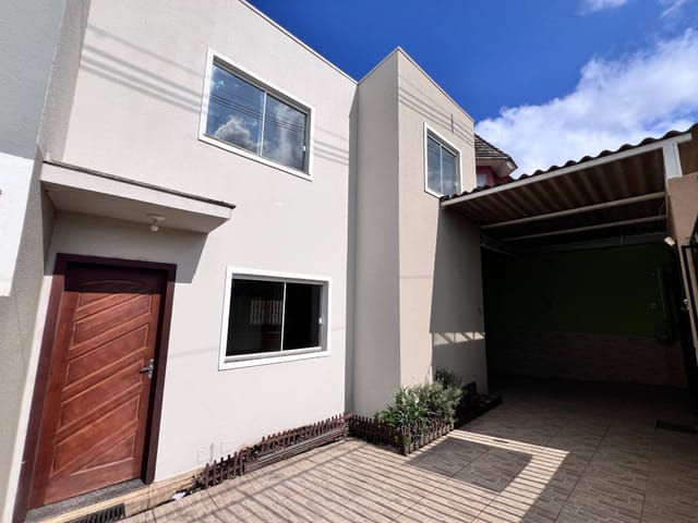 Sobrado Semimobiliado  á venda, 2 quartos , espaço externo - Jardim Carvalho, Ponta Grossa, PR