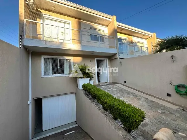 Sobrado com 133m² 3 quartos e 2 banheiros, à venda, no bairro Olarias em Ponta Grossa