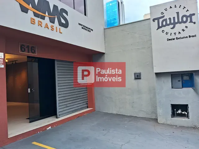 Loja com 169m², para alugar, no bairro Campo Belo em São Paulo