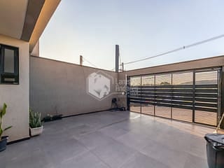 Foto do Sobrado-Sobrado para venda em Laranjeiras com 3 quartos, sendo 3 suítes, 128m²