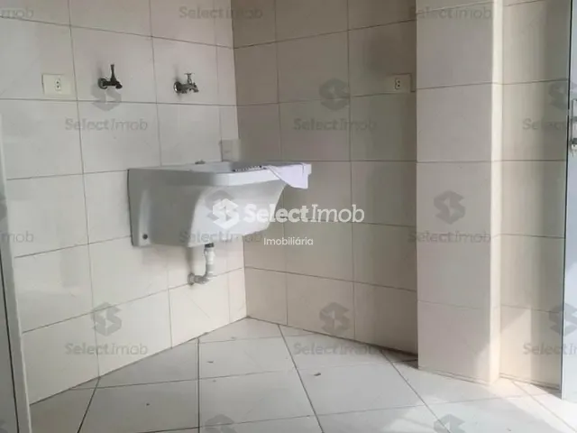 Sobrado com 400m², para alugar, no bairro Matriz em Mauá